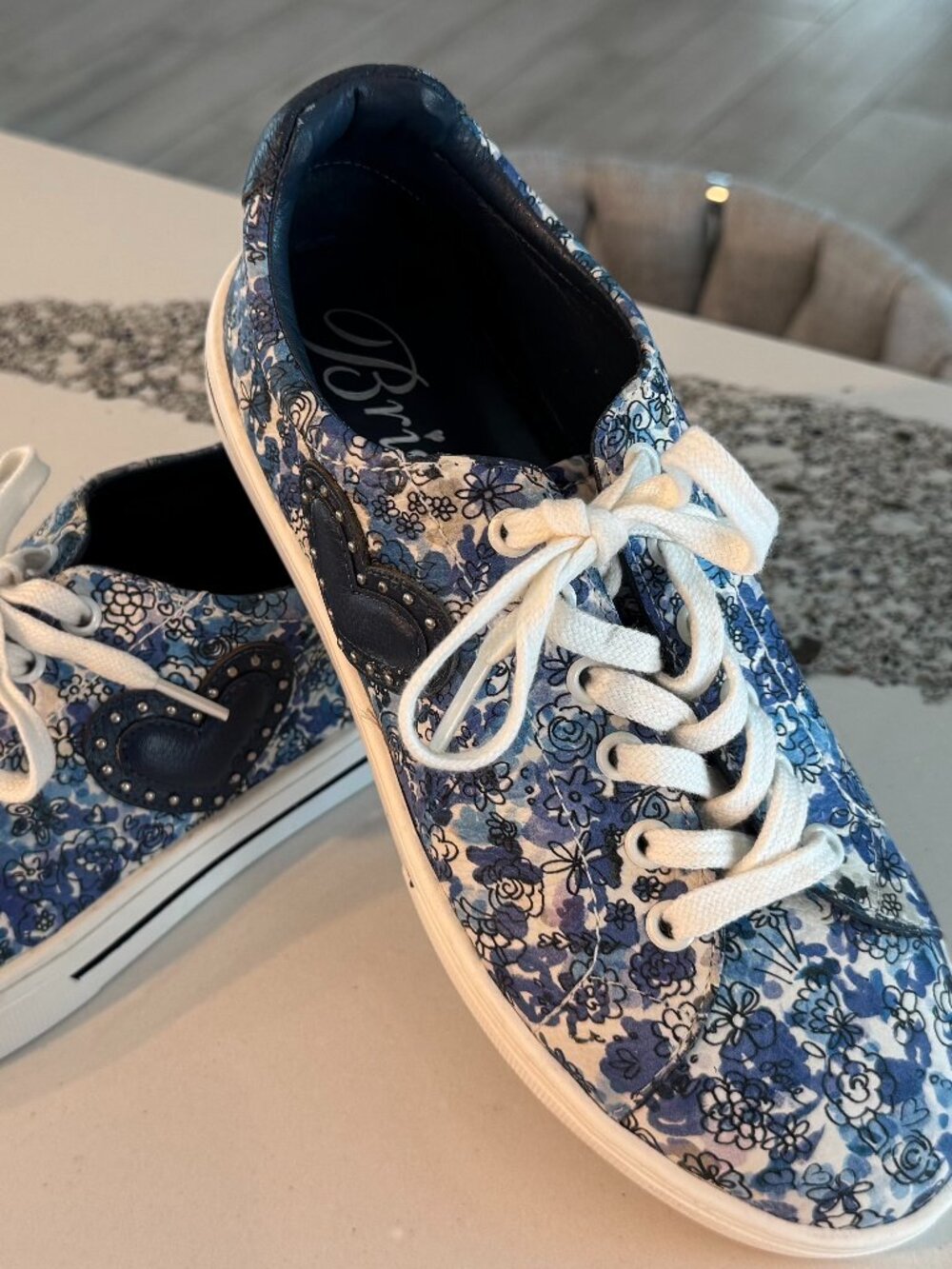 Brighton Collectibles Flora Sneakers, blue & white, made in Brazil. Sz 7 medium.
